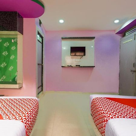 Oyo 45752 Hotel Sb Palace Godarpura Zewnętrze zdjęcie