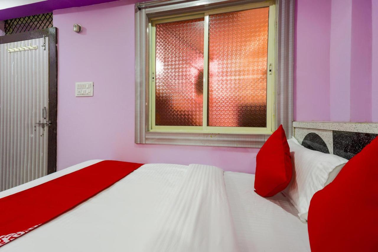Oyo 45752 Hotel Sb Palace Godarpura Zewnętrze zdjęcie