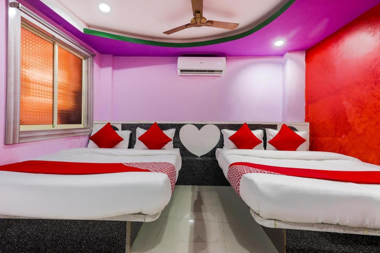 Oyo 45752 Hotel Sb Palace Godarpura Zewnętrze zdjęcie