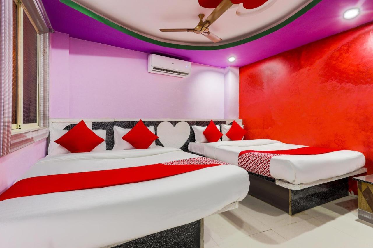 Oyo 45752 Hotel Sb Palace Godarpura Zewnętrze zdjęcie