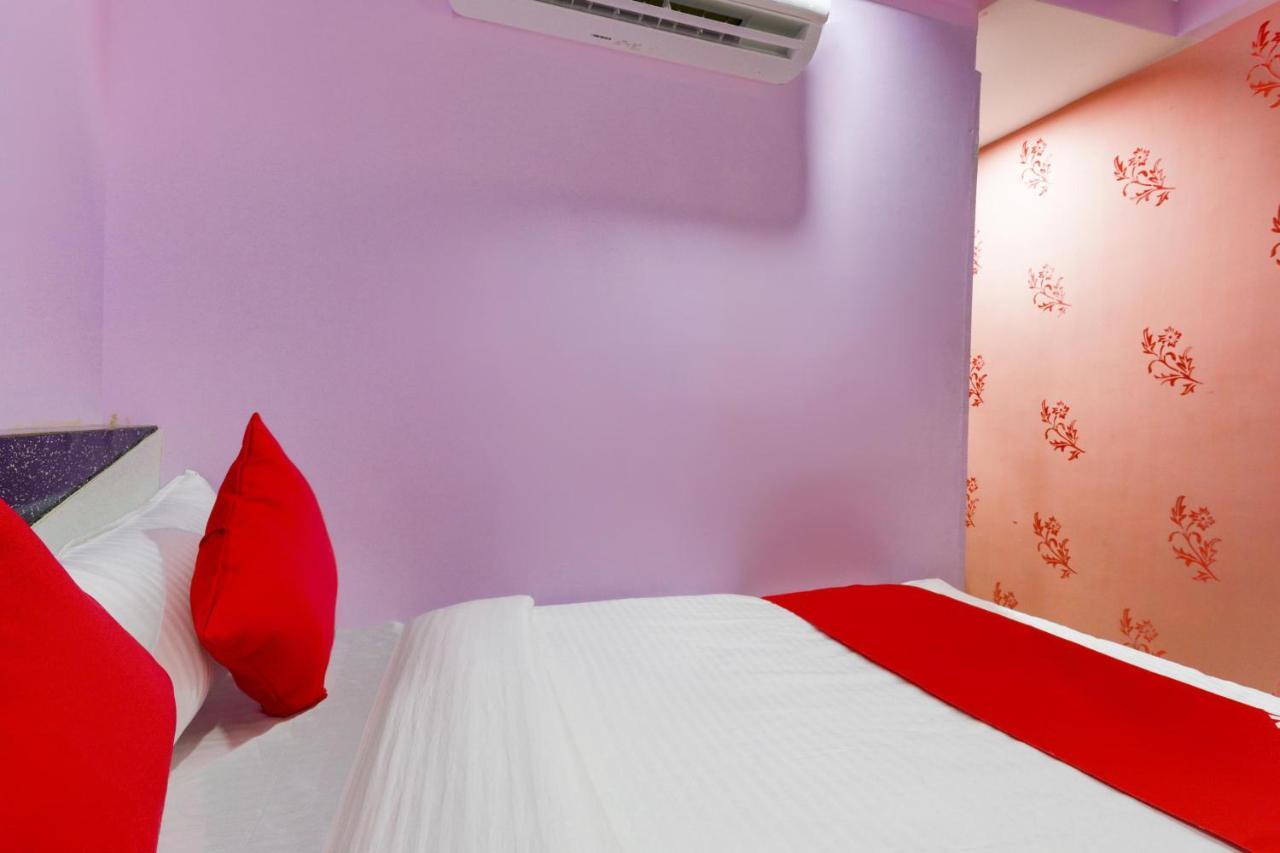 Oyo 45752 Hotel Sb Palace Godarpura Zewnętrze zdjęcie