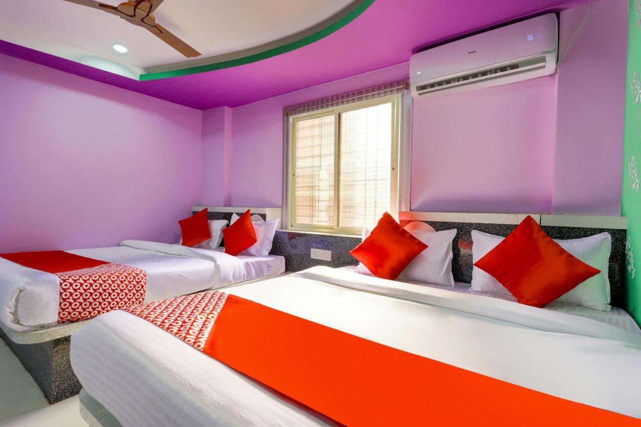 Oyo 45752 Hotel Sb Palace Godarpura Zewnętrze zdjęcie