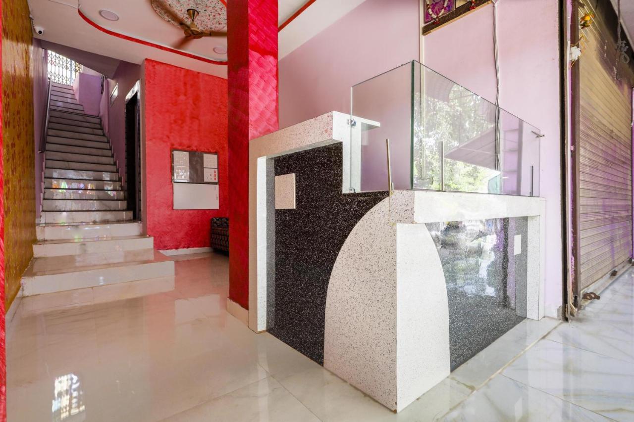 Oyo 45752 Hotel Sb Palace Godarpura Zewnętrze zdjęcie